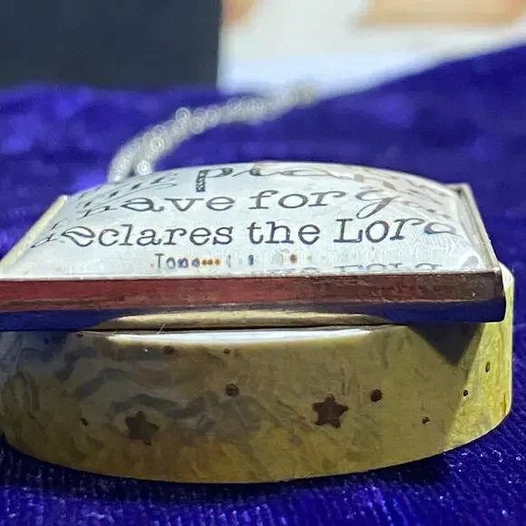 Jeremiah 29:11 Square Pendant Bible Verse Necklace Christian Jewelry - Picture 6 of 11